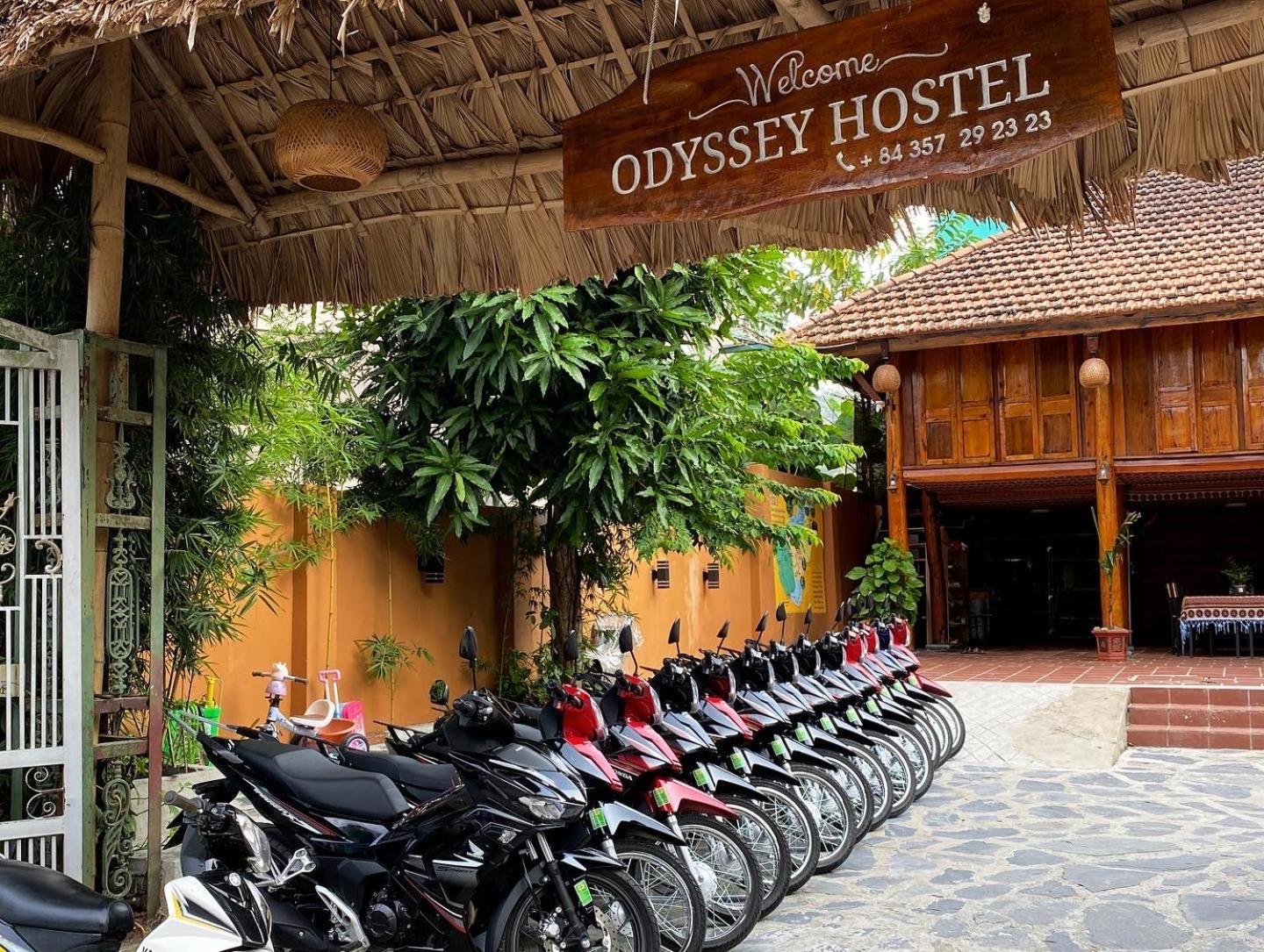 Odyssey Hostel, Tours & Motorbikes Rental Хазянг Экстерьер фото
